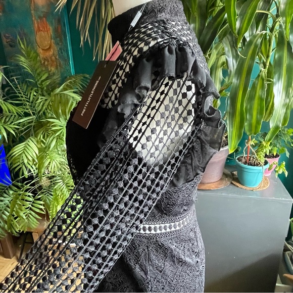 PrettyLittleThing Night Classy Dress - Picture 6 of 13